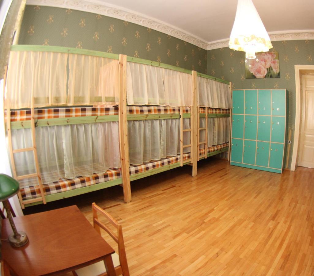אודסה Orpheus Hostel And Apartments מראה חיצוני תמונה