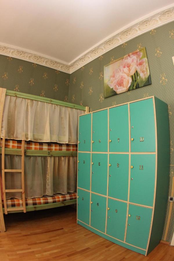 אודסה Orpheus Hostel And Apartments מראה חיצוני תמונה