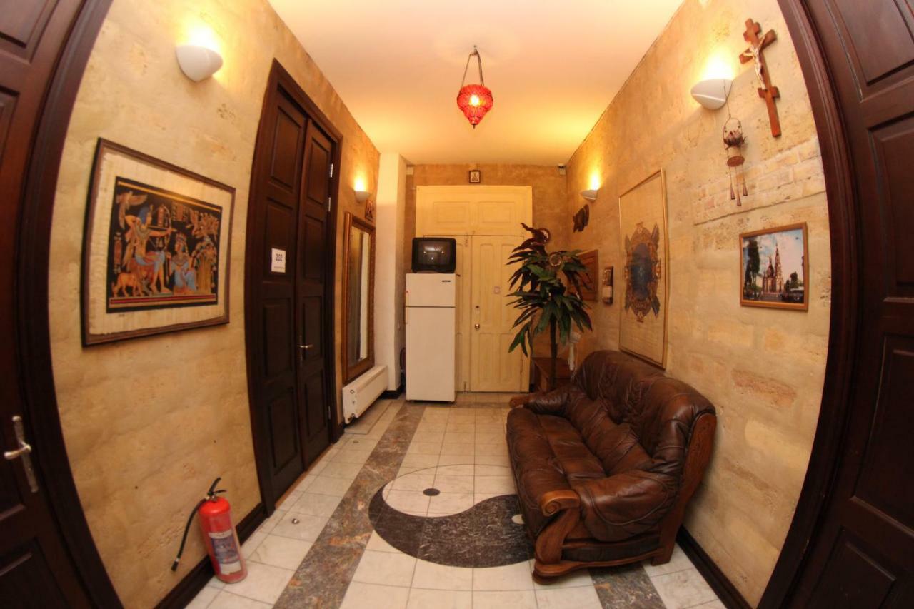 אודסה Orpheus Hostel And Apartments מראה חיצוני תמונה