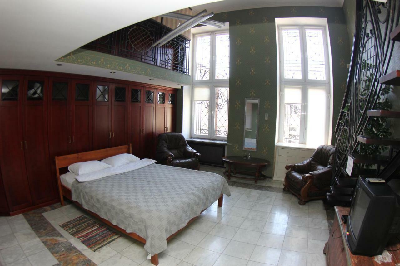 אודסה Orpheus Hostel And Apartments מראה חיצוני תמונה