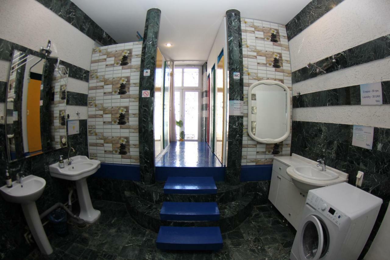 אודסה Orpheus Hostel And Apartments מראה חיצוני תמונה