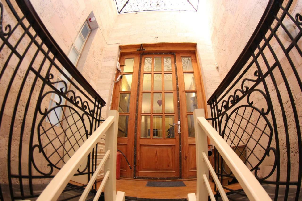 אודסה Orpheus Hostel And Apartments מראה חיצוני תמונה